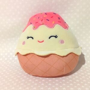 NWOT-Squishmallows Shannon The Ice Cream Cone 5" Plush Stuffed Animal Toy